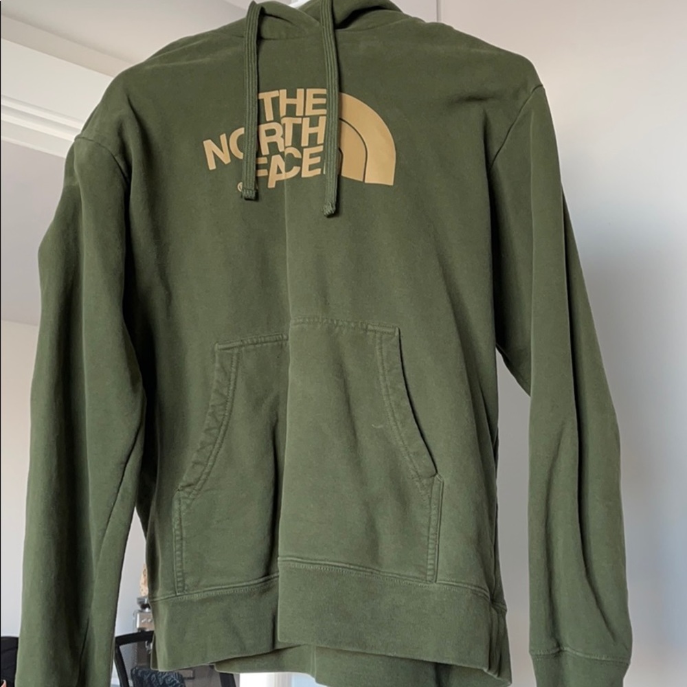 Men’s green North Face hoodie size L